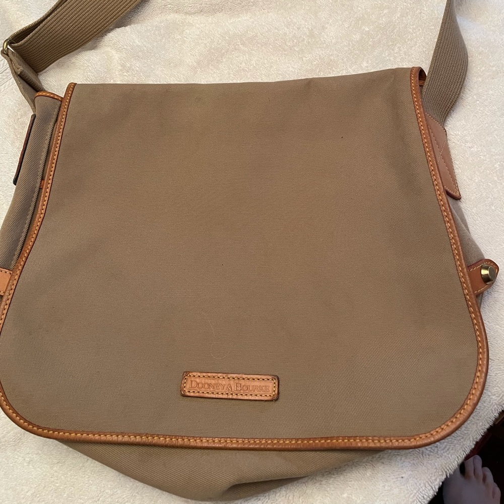 Dooney and Bourke khaki canvas bag
